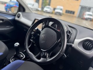 /photos/12412/2a654215-0c6e-4957-b8d3-681f5f6bfcde_i320x240.jpg